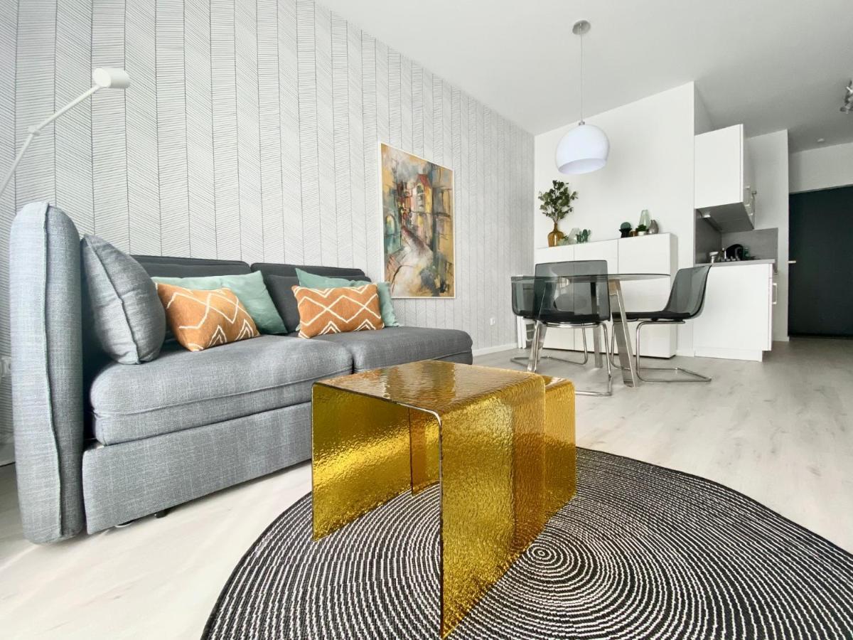 Modernes Apartment, Terrasse Und Garten Am Lilienthalpark Im Suedwesten Berlins Eksteriør bilde