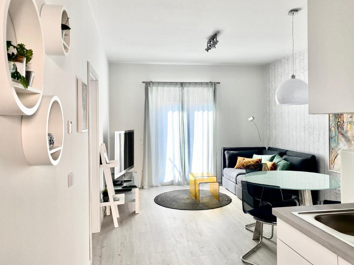 Modernes Apartment, Terrasse Und Garten Am Lilienthalpark Im Suedwesten Berlins Eksteriør bilde