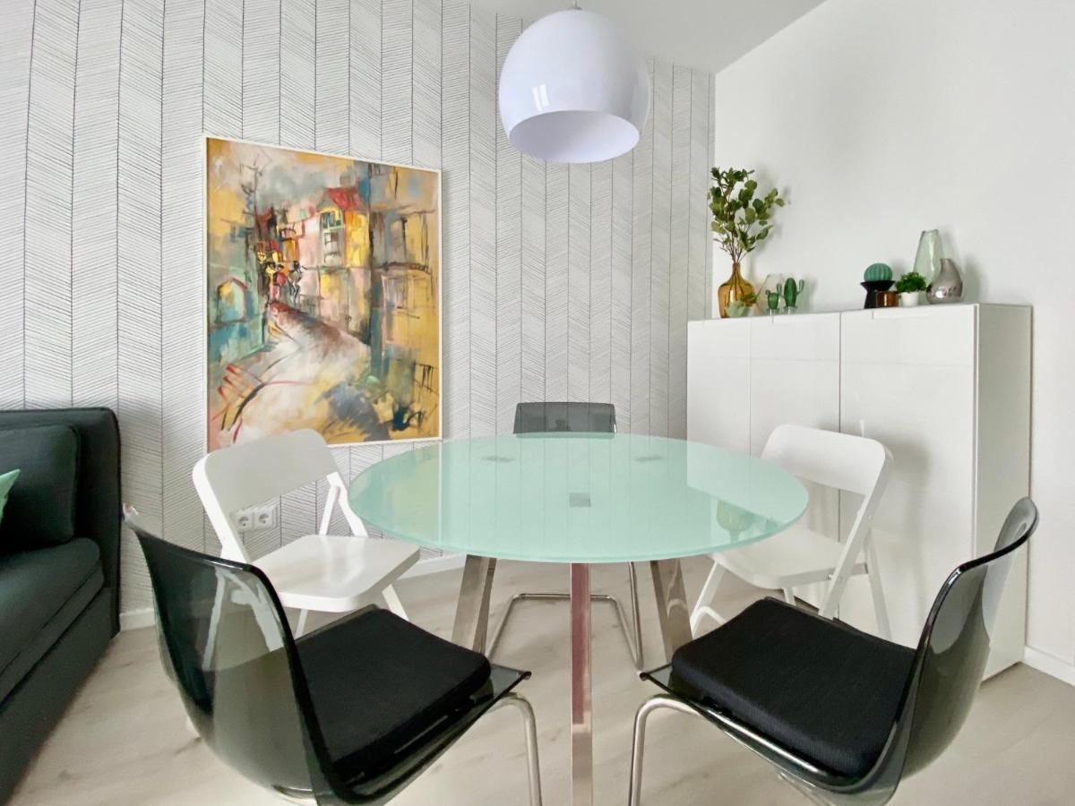 Modernes Apartment, Terrasse Und Garten Am Lilienthalpark Im Suedwesten Berlins Eksteriør bilde