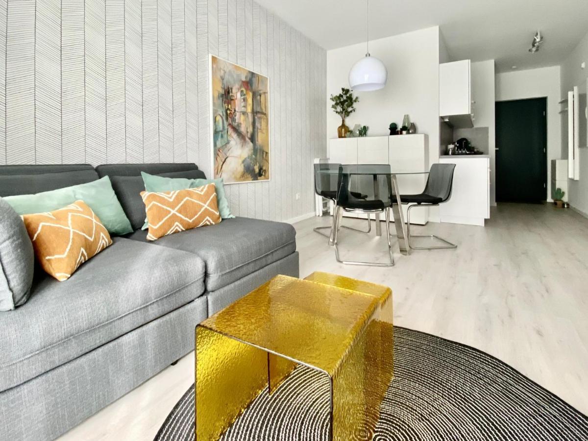 Modernes Apartment, Terrasse Und Garten Am Lilienthalpark Im Suedwesten Berlins Eksteriør bilde