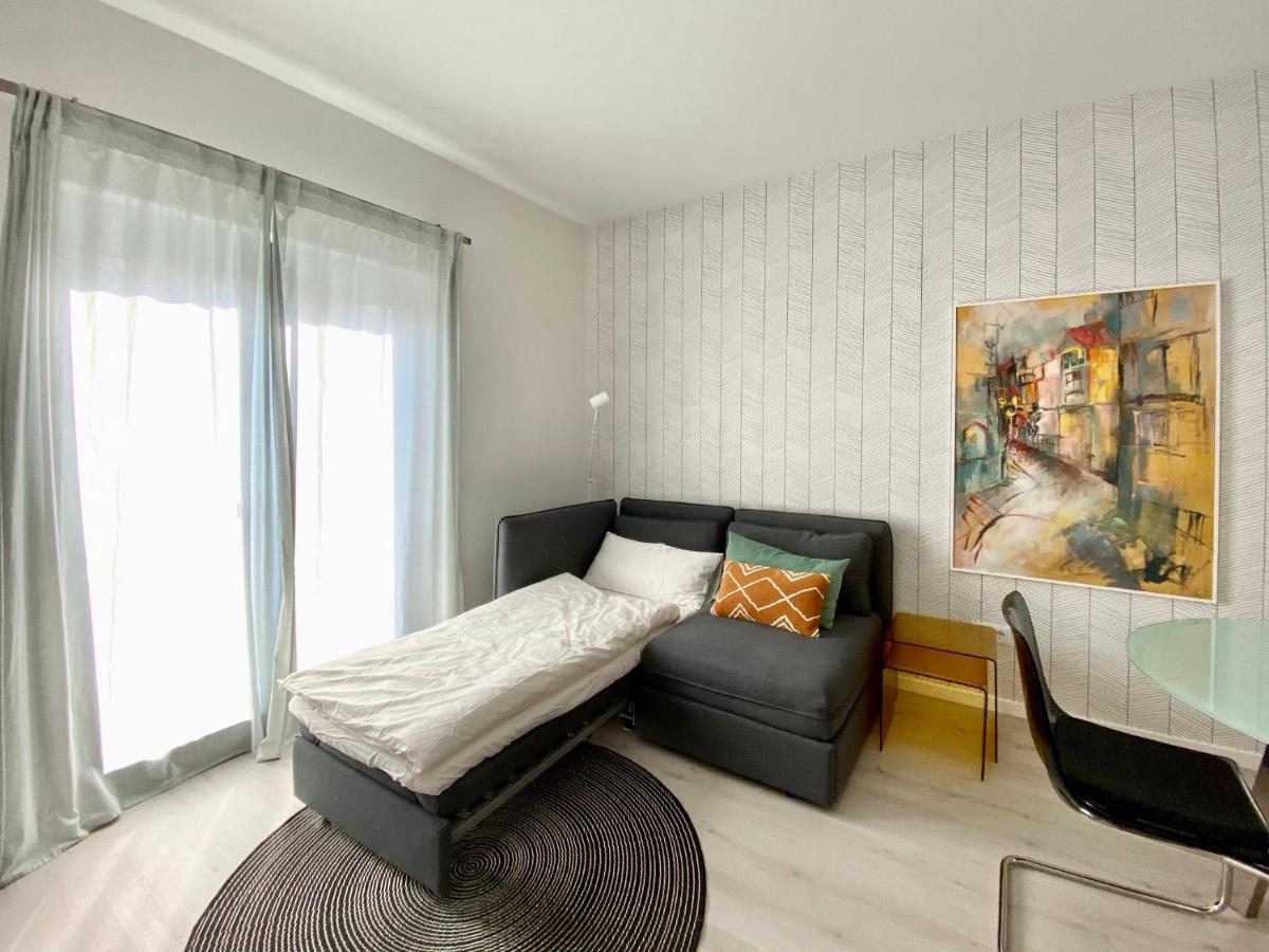 Modernes Apartment, Terrasse Und Garten Am Lilienthalpark Im Suedwesten Berlins Eksteriør bilde